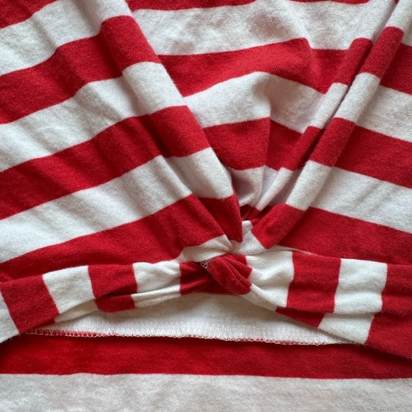 Old Navy Girls tie front tops Striped and Floral Tees bundle of 3 size Small 6/7 - Picture 10 of 16